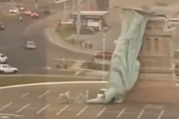 Freiheitsstatue auf Wish bestellt: Windböen bringen Nachbau zum Einsturz