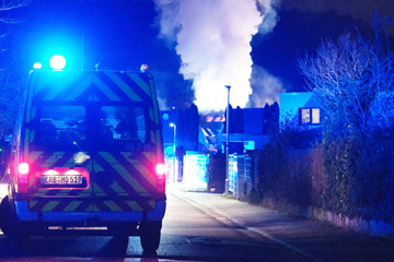 Wohnhaus in Flammen: Feuerwehr-Einsatz im Odenwald