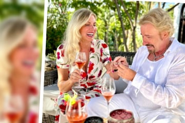 Verlobt! Thomas Gottschalk macht Karina Mroß Antrag mit Ring aus Bonbon-Papier