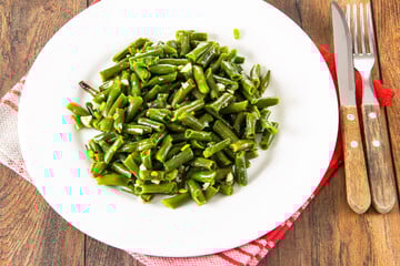 Grün, gesund und schmeckt wie von Oma: Bohnensalat mit grünen Bohnen