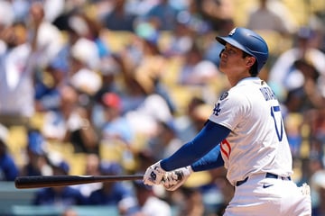 Shohei Ohtani homers for 1,000th MLB hit in Dodgers defeat