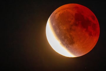 Mondfinsternis: Totale Mondfinsternis beschert Deutschland seltenes Himmelsspektakel