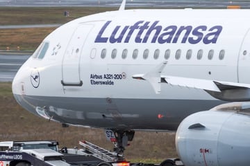 Lufthansa: Überraschender Zwischenfall an Bord von Lufthansa-Flieger: Maschine muss sofort landen