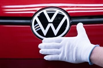 Trotz Sparkurs: VW steckt bis zu eine Milliarde Euro in KI