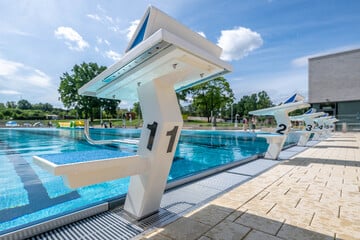 Chemnitz: Einlass-Stopp! Kein Platz mehr in Chemnitzer Freibad