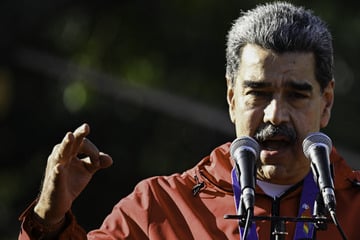Venezuela's Maduro sends message to Trump and the US: "No crazy war, please!"