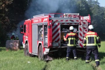 Feuerwehr findet schwerverletzte Person bei Waldbrand-Einsatz