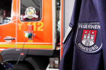 Hamburg: Gasflaschen explodiert: Feuerwehrleute bei Einsatz verletzt