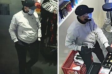 Bewaffneter Raubüberfall statt Sexspielzeug: Polizei sucht diesen Mann