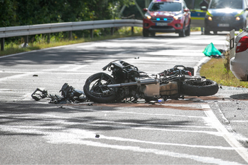 Tragisches Unglück: Motorradfahrer (†31) verstirbt nach Kollision mit Auto