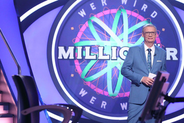 Wer wird Millionär: Witziger Auftritt bei "Wer wird Millionär": Kandidatin verrät großes Show-Geheimnis