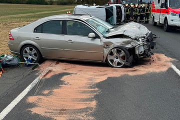 Blinker missverstanden: Drei Verletzte nach schwerem Crash im Harz