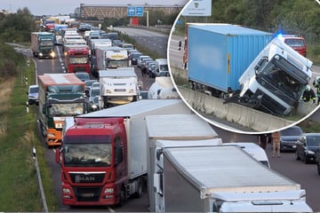 Unfall A14: A14 nach Lkw-Reifenplatzer stundenlang dicht: Fahrer verletzt