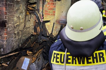 Kellerbrand in Mehrfamilienhaus: Bewohner kommen mit Schrecken davon