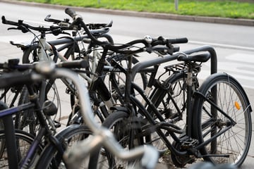 Fremde verbünden sich und schlagen Fahrraddiebe in die Flucht