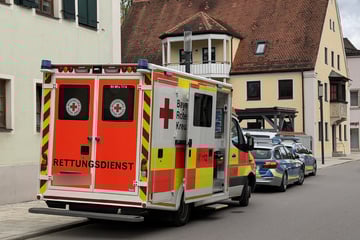 Mann attackiert Frau mit spitzem Gegenstand: 27-Jährige schwer verletzt