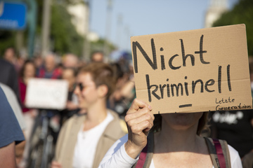Leipzig: Leipziger Jusos kritisieren Razzien gegen Letzte Generation: "Unverhältnismäßige Kriminalisierung"