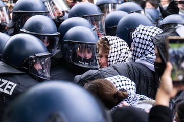 Berlin: Polizist von Wut-Mob "niedergetrampelt": Jetzt greift die Justiz ein