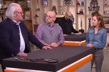 Bares für Rares: "Bares für Rares": Als Experte die Geld-Forderung der Verkäuferin hört, wird er deutlich