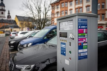 Chemnitz: Stadt warnt vor gefälschten QR-Codes an Chemnitzer Parkscheinautomaten