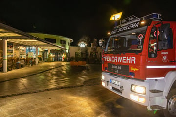 Feuerwehreinsatz im Erzgebirge: Rauch in Gesundheitsbad