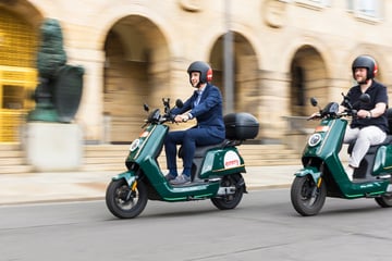 Dresden: Neue "emmy"-Mopeds in Dresden: So funktionieren die Roller