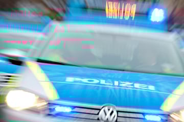 Leipzig: Ermittlungen in sechs Fällen: Teenager flieht auf gestohlenem Motorroller vor Polizei