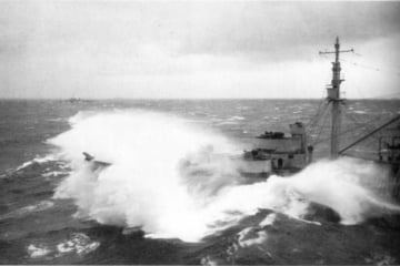 Heute vor 81 Jahren: Wie ein Taifun zur tödlichen Falle auf offener See wurde