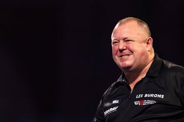 Darts-Legende ist pleite - und bangt um seine drei Hunde