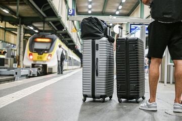 Stuttgart: Fahrgast in Stuttgart stirbt nach Reanimation auf Bahnsteig
