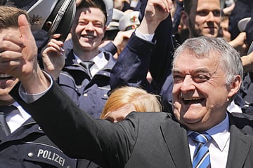 Trotz eklatanter Haushaltskrise: NRW-Minister Reul hat positive News für seine Polizei