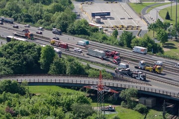 Köln: Lkw sollen gestoppt werden: Schranke auf A4 kommt früher