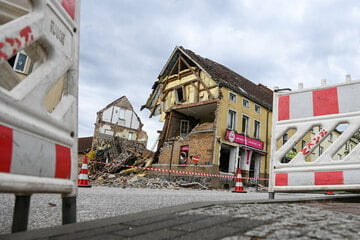 Nach heftiger Explosion in Brandenburger Bäckerei: Gasleck entdeckt