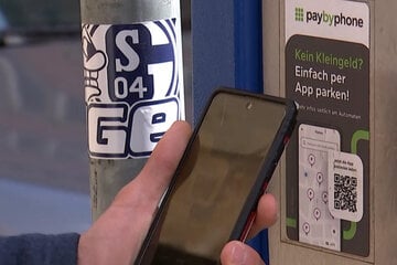 Autofahrer-Abzocke: Falsche QR-Codes an Parkautomaten können richtig teuer werden