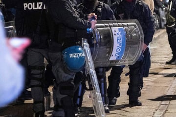 Blutige Ausschreitungen vor Champions-League-Duell! Fans bei Messer-Attacke niedergestochen