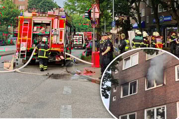 Hamburg: Brand in Mehrfamilienhaus: Feuerwehr muss mehrere Bewohner retten