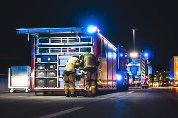 Unfall A4: Unfall am frühen Morgen: A4 zeitweise voll gesperrt