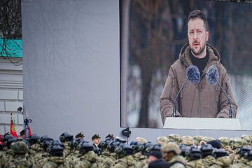 Mitten im Ukraine-Krieg: Selenskyj kündigt Reform der Armee an