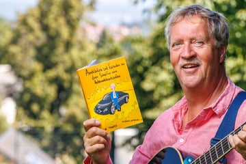 Dresden: Wer da wohl alles drinsteht? Autoverkäufer schreibt Promi-Buch