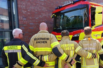 Personalausfälle nach Explosion in Ratingen: Feuerwehr wird von Kräften aus ganz NRW unterstützt