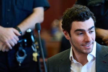 Man arrested after posing as FBI agent to free Luigi Mangione from jail