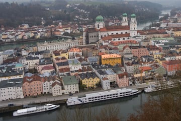 Igitt! Kreuzfahrtschiff leitet Schmutzwasser in Donau