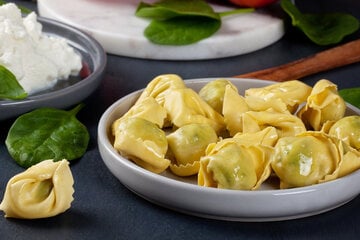 Tot durch Tortellini? Frau stirbt nach Restaurant-Besuch – Witwer verlangt Aufklärung