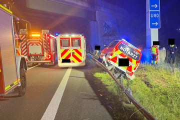 Unfall A4: Unfall auf A4 in Richtung Frankfurt: Notarzt verunglückt auf Einsatzfahrt