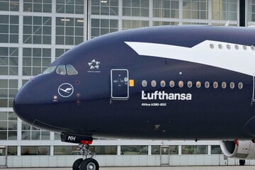 Zum 100-jährigen Jubiläum: Lufthansa lackiert A380 mit XXL-Kranich