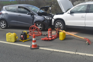 Schwächeanfall hinterm Steuer! Hyundai kracht gegen VW