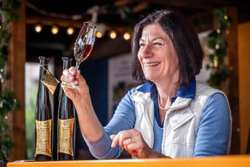 Chemnitz: Chemnitz: Ein Wein wird zum Star des Weinfestes