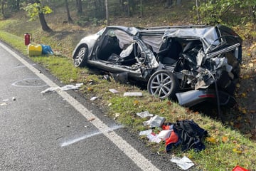 Unfall zwischen Bus und VW Caddy: Polizei spricht jetzt von zwölf Verletzten