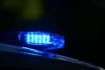 Berlin: Mitten in der Nacht: 53-Jähriger in Brust gestochen