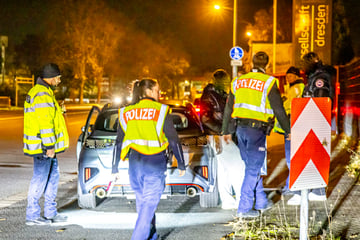 Tuningszene trifft sich in Heidenau: Polizei mit großer Präsenz dabei